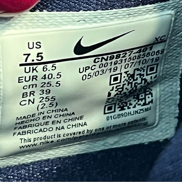 Nike Kyrie Men\'s Dark Blue Navy Athletic Shoes size 7.5 main image 8